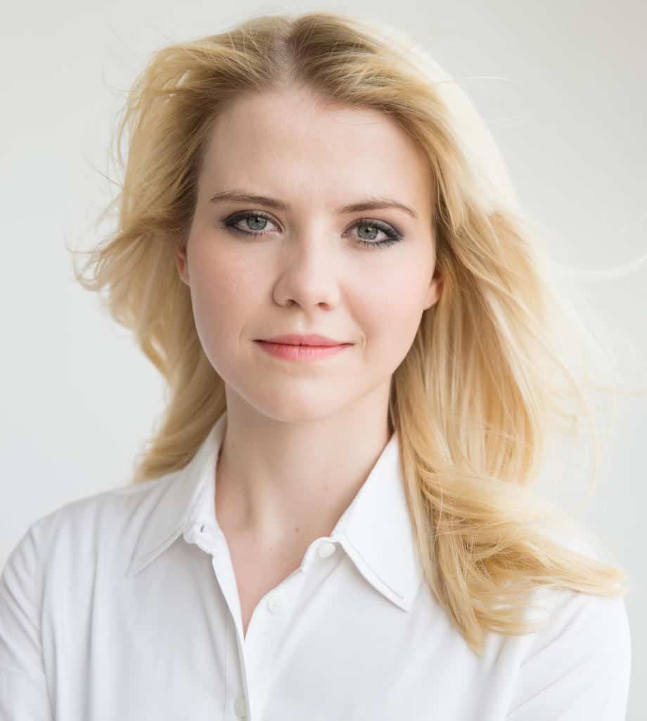 Elizabeth Smart Will Be at This Event — and We Have Tickets