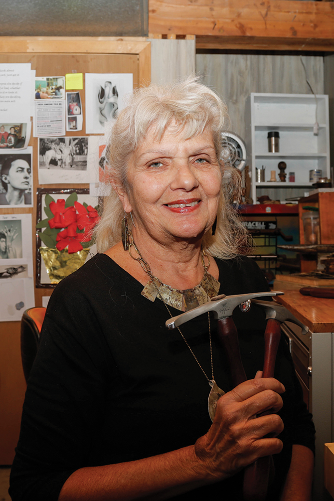 Artisans & Makers – Roxy Lentz