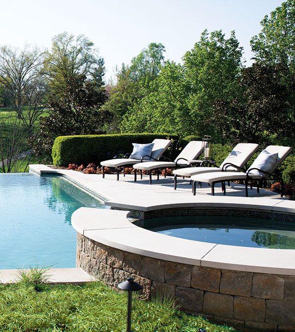 Dive into an Outdoor Oasis